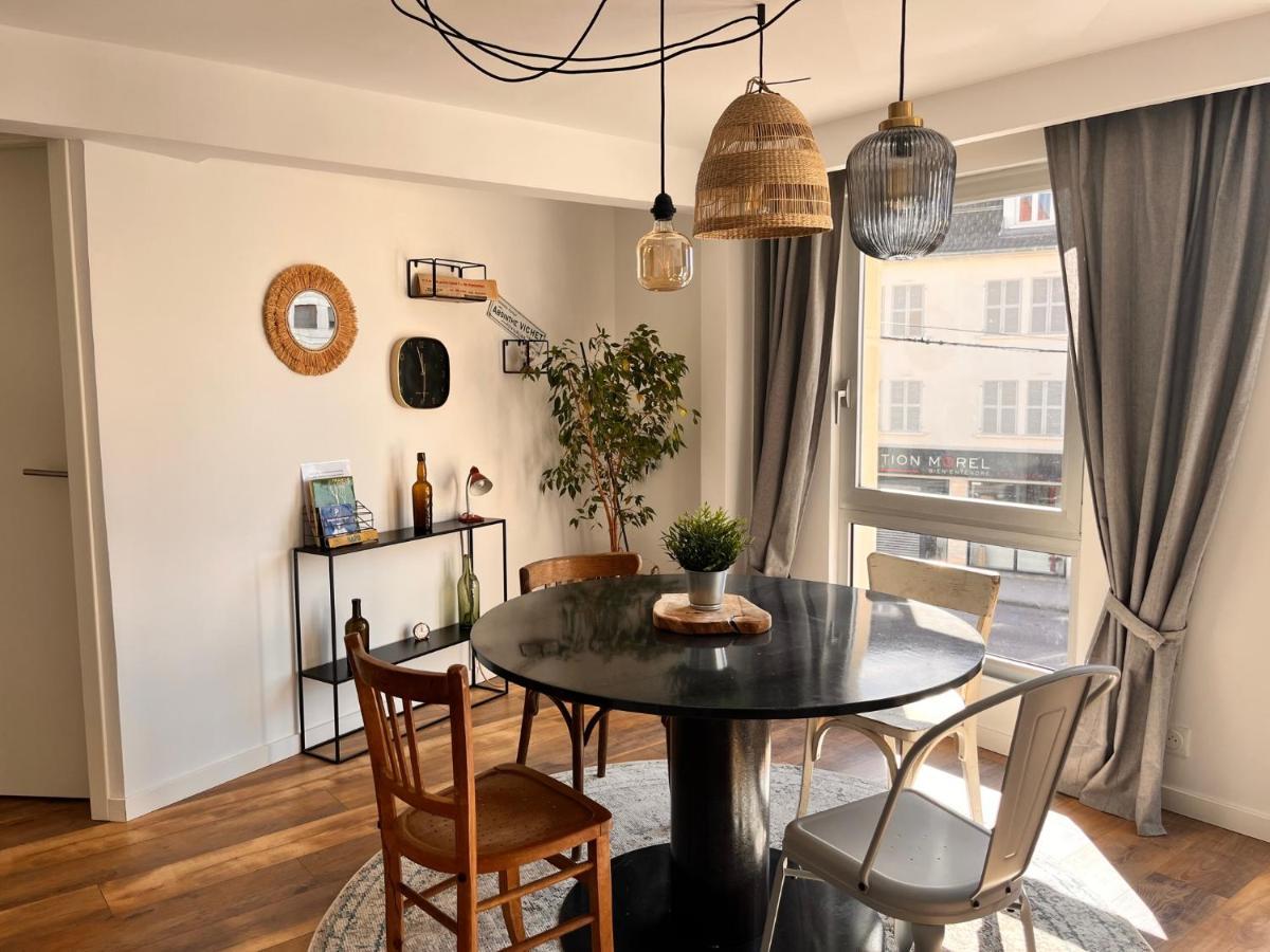 Appartement 2 Chambres Avec Parking Pontarlier Bagian luar foto