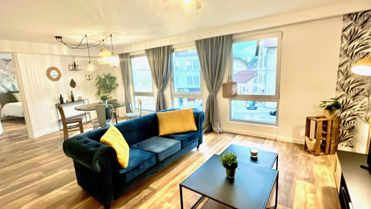 Appartement 2 Chambres Avec Parking Pontarlier Bagian luar foto